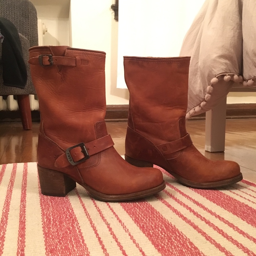 FRYE Vera Short Engineer Boot